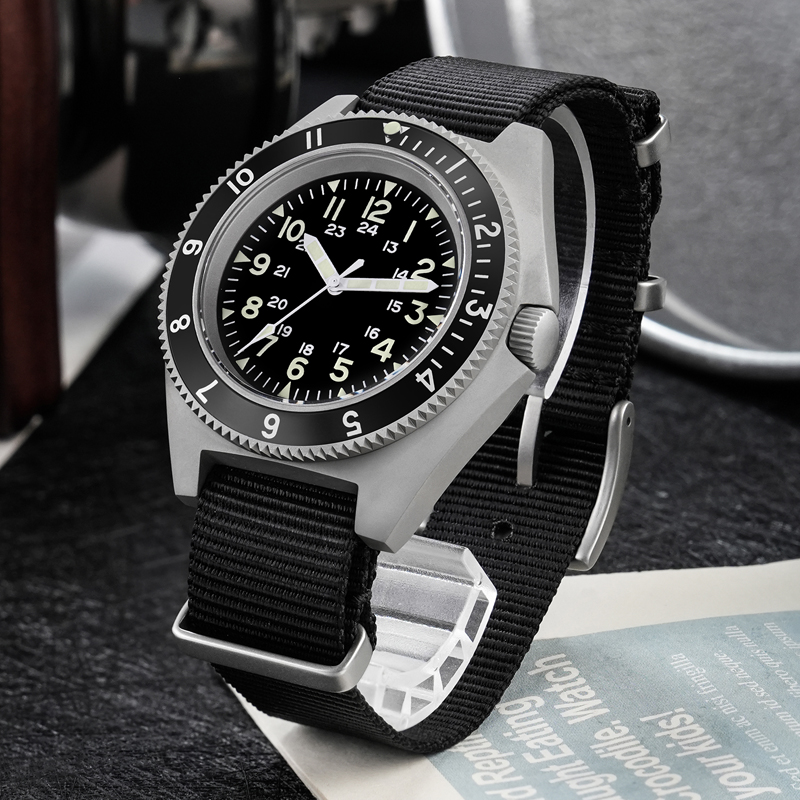 Watchdives WD1972 Quartz Horlo - Jewellery Watches recensie en prijs